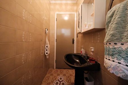 Casa à venda com 250m², 4 quartos e 4 vagasLavabo