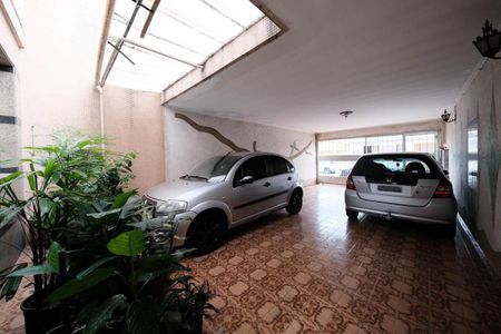 Casa à venda com 250m², 4 quartos e 4 vagasGaragem