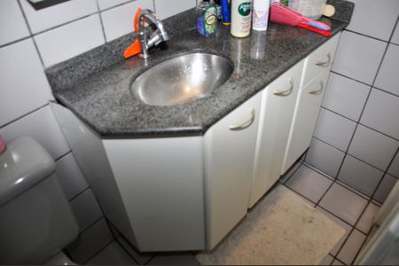 Apartamento à venda com 58m², 2 quartos e 1 vagaBanheiro Social