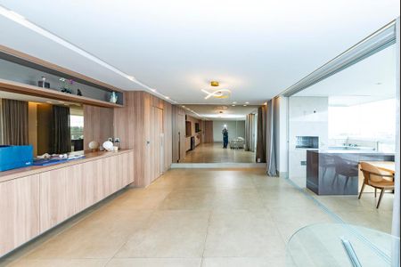 Apartamento à venda com 225m², 3 quartos e 3 vagasSala 1