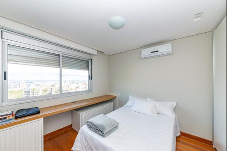 Apartamento à venda com 225m², 3 quartos e 3 vagasSuíte 2