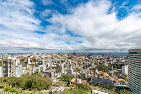 Apartamento à venda com 225m², 3 quartos e 3 vagasVista Suíte 1