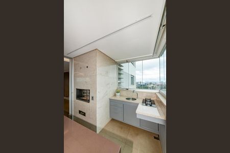 Apartamento à venda com 225m², 3 quartos e 3 vagasVaranda da Sala