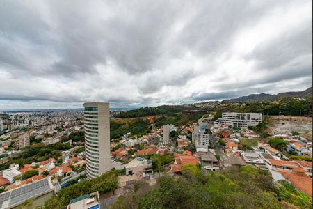 Apartamento à venda com 225m², 3 quartos e 3 vagasVaranda da Sala