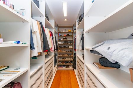 Apartamento à venda com 225m², 3 quartos e 3 vagasBanheiro da Suíte 1