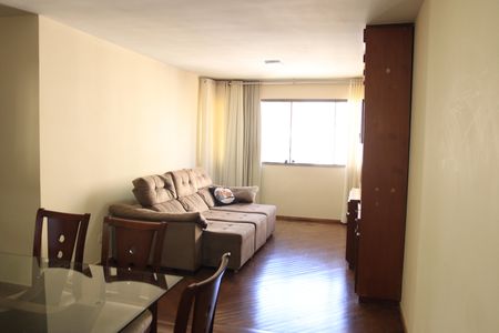Sala de apartamento para alugar com 3 quartos, 109m² em Setor Oeste, Goiânia