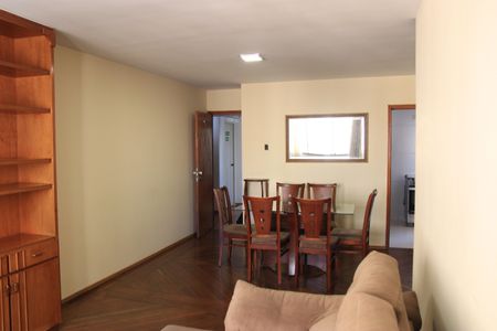 Sala de apartamento para alugar com 3 quartos, 109m² em Setor Oeste, Goiânia