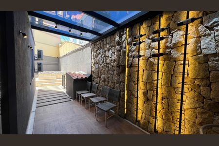 Apartamento à venda com 156m², 2 quartos e 2 vagas Apartamento à venda com 156m², 2 quartos e 2 vagasÁrea Externa