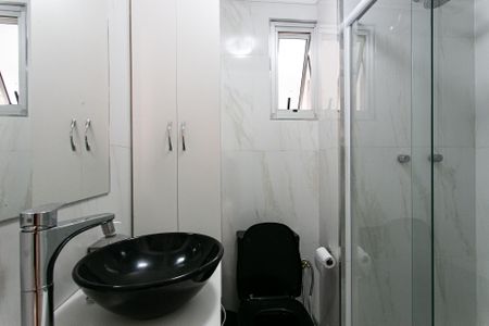 Apartamento à venda com 64m², 3 quartos e 1 vaga Apartamento à venda com 64m², 3 quartos e 1 vagaBanheiro Social