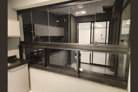 Apartamento para alugar com 69m², 2 quartos e 1 vaga Apartamento para alugar com 69m², 2 quartos e 1 vagaVaranda