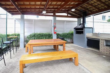 Apartamento à venda com 33m², 1 quarto e sem vagaÁrea comum - Churrasqueira