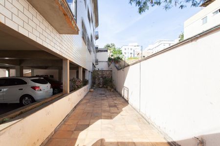 Apartamento à venda com 136m², 3 quartos e 2 vagasEntrada