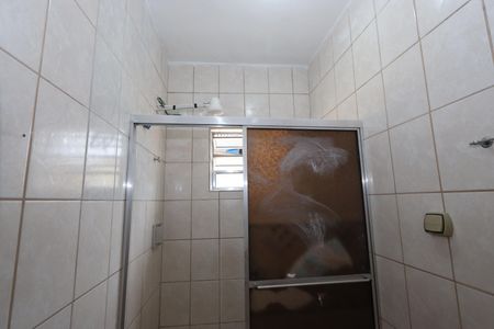 Banheiro de casa para alugar com 1 quarto, 50m² em Jardim Itapolis, São Paulo