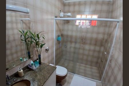 Casa à venda com 225m², 3 quartos e 3 vagas Casa à venda com 225m², 3 quartos e 3 vagasFoto 01