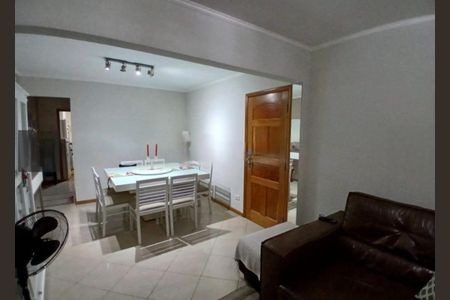 Foto 01 de casa à venda com 3 quartos, 225m² em Mirandópolis, São Paulo