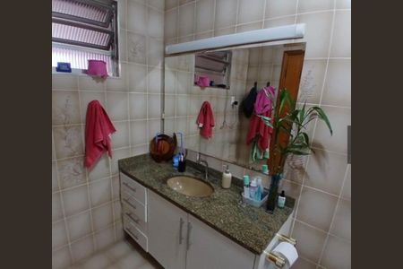 Casa à venda com 225m², 3 quartos e 3 vagas Casa à venda com 225m², 3 quartos e 3 vagasFoto 01