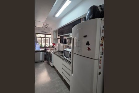 Apartamento à venda com 78m², 3 quartos e 1 vaga Apartamento à venda com 78m², 3 quartos e 1 vagaCozinha e Área de Serviço