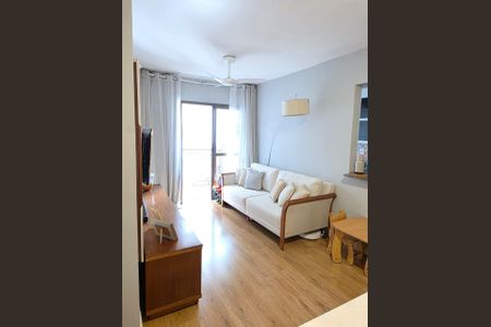 Apartamento à venda com 78m², 3 quartos e 1 vaga Apartamento à venda com 78m², 3 quartos e 1 vagaSala