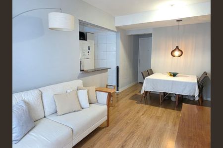 Apartamento à venda com 78m², 3 quartos e 1 vaga Apartamento à venda com 78m², 3 quartos e 1 vagaSala