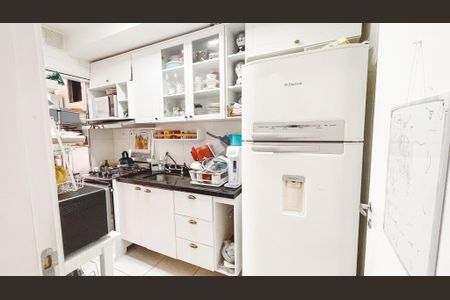 Apartamento à venda com 65m², 2 quartos e 1 vagaCozinha