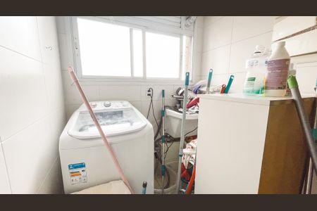 Apartamento à venda com 65m², 2 quartos e 1 vagaÁrea de Serviço