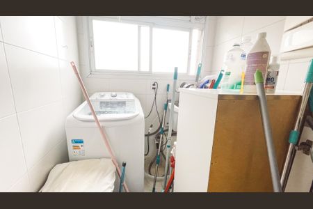 Apartamento à venda com 65m², 2 quartos e 1 vagaÁrea de Serviço