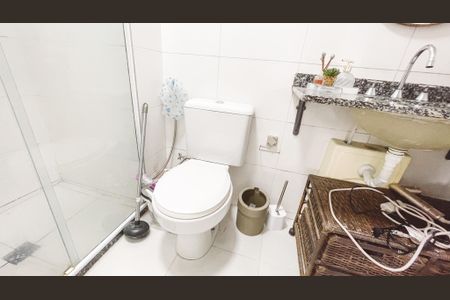 Apartamento à venda com 65m², 2 quartos e 1 vagaBanheiro Social