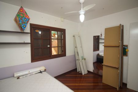 Casa à venda com 230m², 3 quartos e 3 vagasQuarto 2