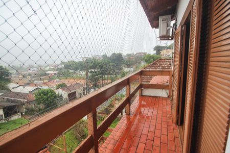 Casa à venda com 230m², 3 quartos e 3 vagasSacada do quarto 1