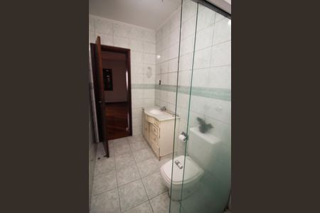 Casa à venda com 230m², 3 quartos e 3 vagasBanheiro da Suíte