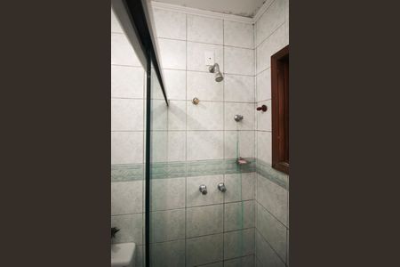 Casa à venda com 230m², 3 quartos e 3 vagasBanheiro da Suíte