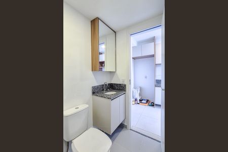 Banheiro de apartamento para alugar com 1 quarto, 27m² em Barra Funda, São Paulo