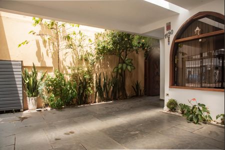 Casa à venda com 250m², 3 quartos e 3 vagasGaragem