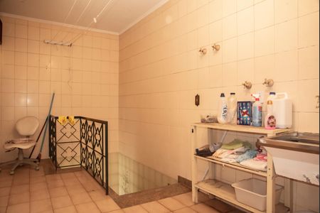 Casa à venda com 250m², 3 quartos e 3 vagasÁrea de Serviço