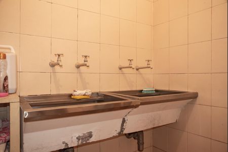 Casa à venda com 250m², 3 quartos e 3 vagasÁrea de Serviço