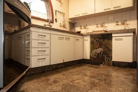 Casa à venda com 250m², 3 quartos e 3 vagasCozinha