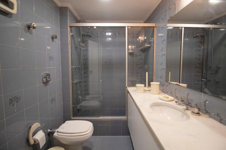 Apartamento para alugar com 132m², 3 quartos e 1 vaga Apartamento para alugar com 132m², 3 quartos e 1 vagaBanheiro Social