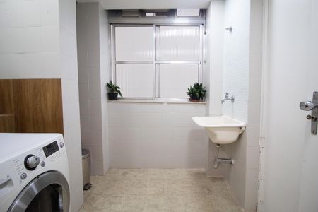 Apartamento para alugar com 132m², 3 quartos e 1 vaga Apartamento para alugar com 132m², 3 quartos e 1 vagaÁrea de Serviço