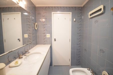 Apartamento para alugar com 132m², 3 quartos e 1 vaga Apartamento para alugar com 132m², 3 quartos e 1 vagaBanheiro Social