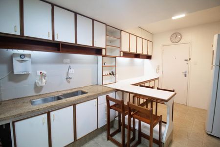 Apartamento para alugar com 132m², 3 quartos e 1 vaga Apartamento para alugar com 132m², 3 quartos e 1 vagaCozinha