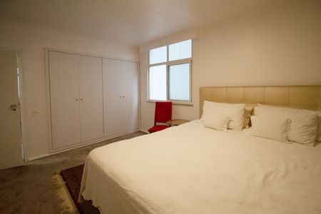 Apartamento para alugar com 132m², 3 quartos e 1 vaga Apartamento para alugar com 132m², 3 quartos e 1 vagaSuíte