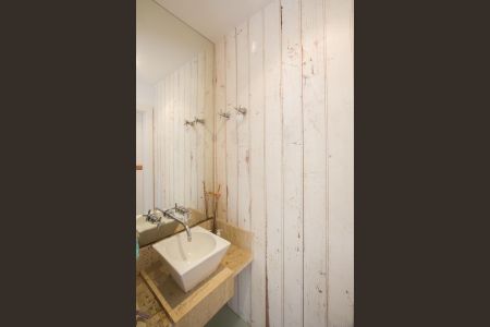 Casa de condomínio à venda com 390m², 4 quartos e 4 vagas Casa de condomínio à venda com 390m², 4 quartos e 4 vagasLavabo