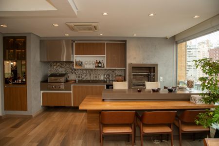 Apartamento à venda com 194m², 3 quartos e 4 vagasVaranda gourmet