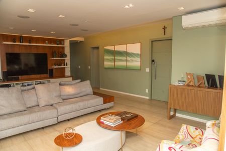 Apartamento à venda com 194m², 3 quartos e 4 vagasSala