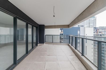 Apartamento à venda com 195m², 3 quartos e 3 vagasVaranda