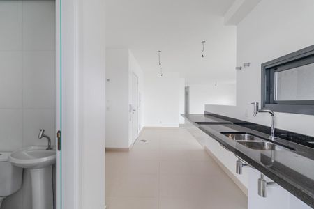 Apartamento à venda com 195m², 3 quartos e 3 vagasCozinha