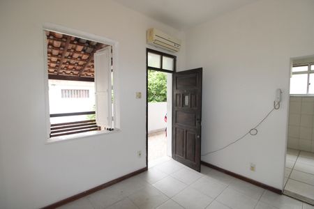 Sala de apartamento à venda com 2 quartos, 70m² em Piedade, Rio de Janeiro