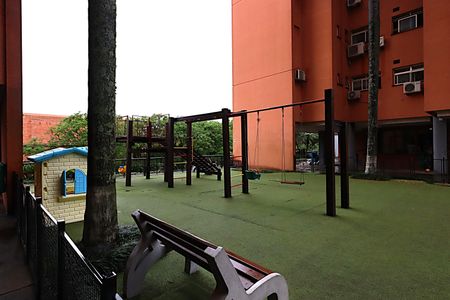 Apartamento para alugar com 82m², 2 quartos e 1 vagaÁrea comum - Playground