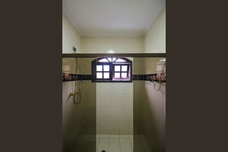 Casa à venda com 214m², 3 quartos e 3 vagasBanheiro 1