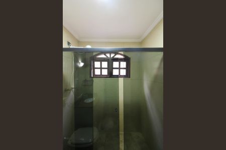 Casa à venda com 214m², 3 quartos e 3 vagasBanheiro 2